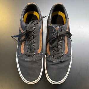Vans Ward Deluxe Black and Brown; Size 11.5